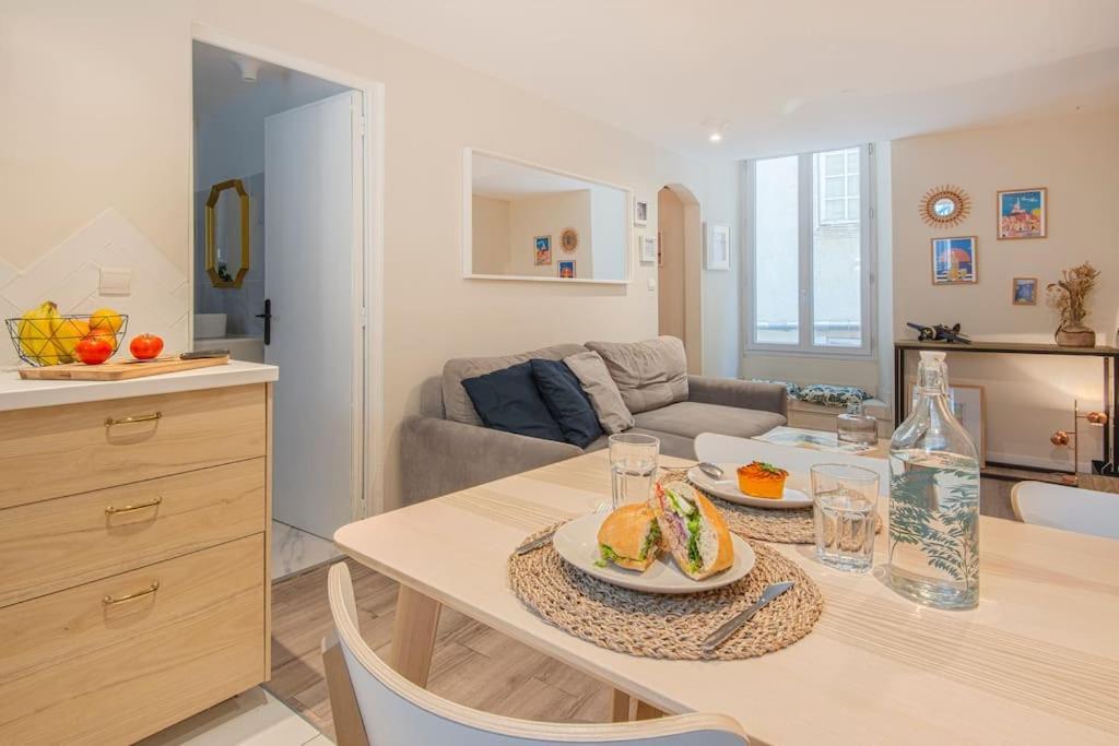 Au Pied De Notre Dame De La Garde Apartment *